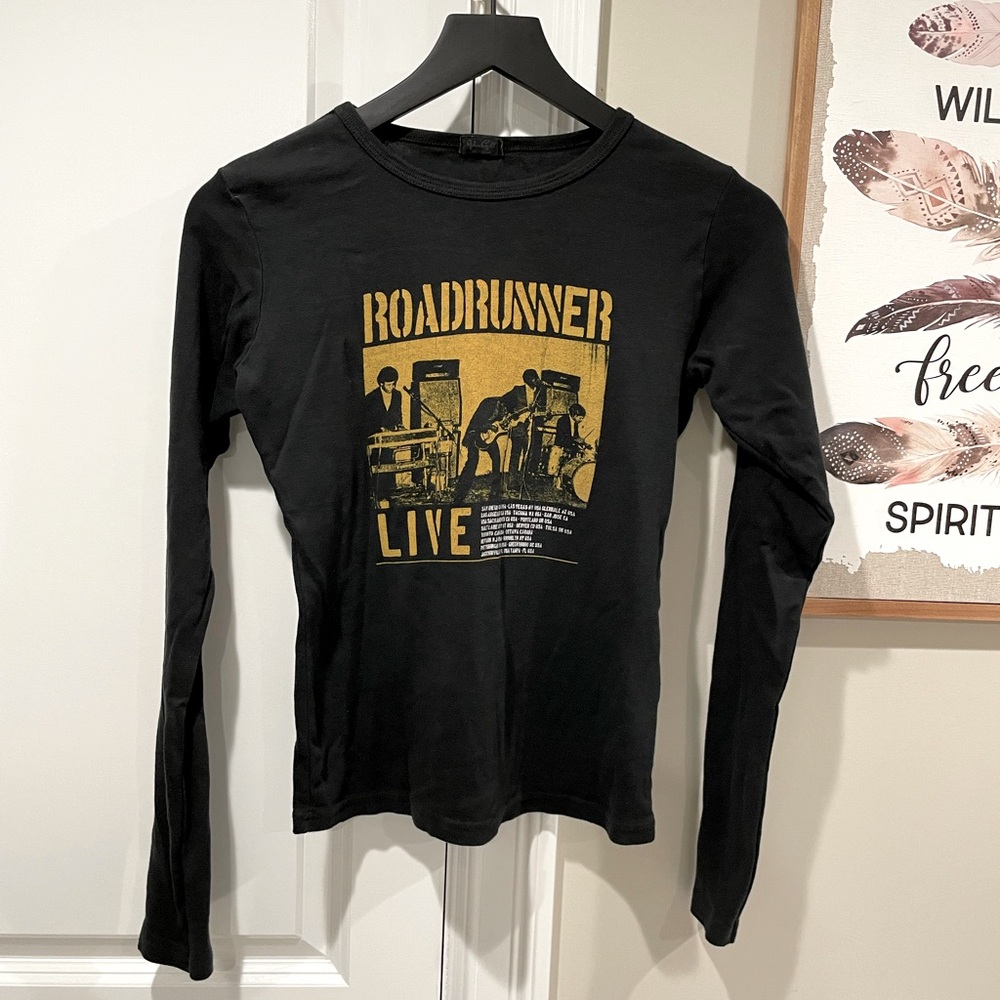Brandy Melville Long Sleeve T-shirt